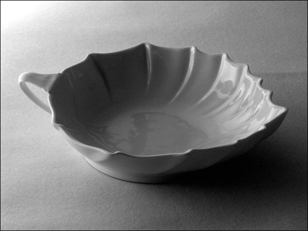 W0000MR10853 leaf dish 13.JPG