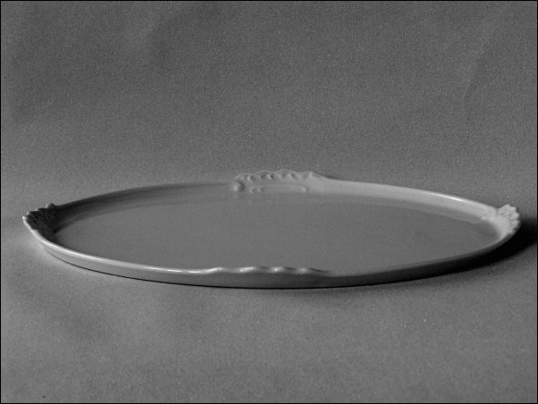 W0000MR11426 oval tray 37.JPG